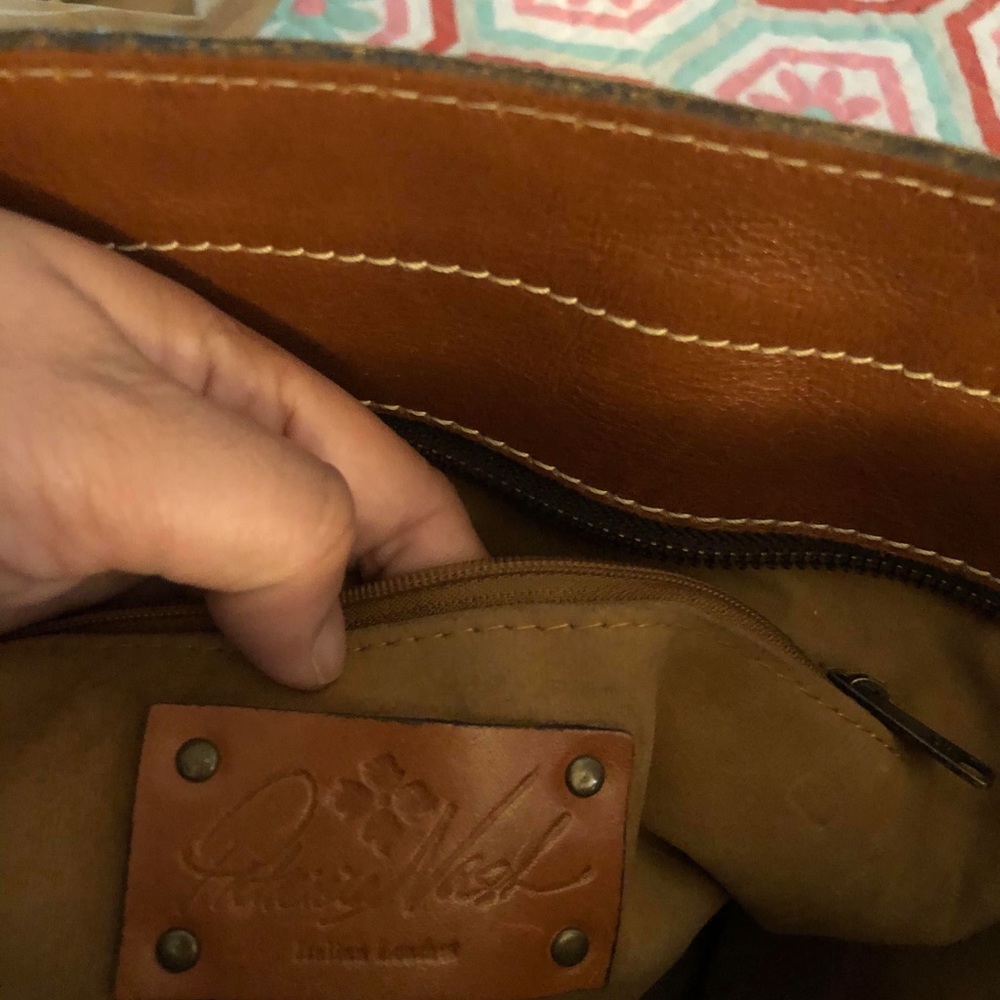 Handbag - Picture 3 of 8